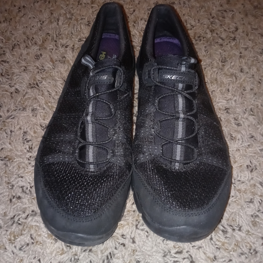 Skechers air cooled memory foam sneakers